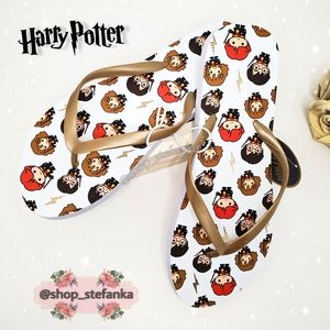 🎁 Harry Potter Hogwarts Flip Flops 💫